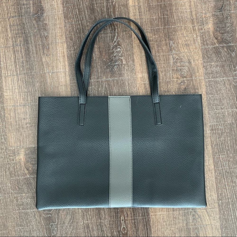Fab fit fun Vince Camuto leather handbag